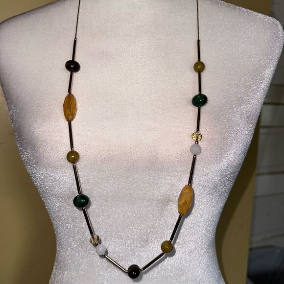 NWTs NY&Co Long Necklace - Picture 1 of 3